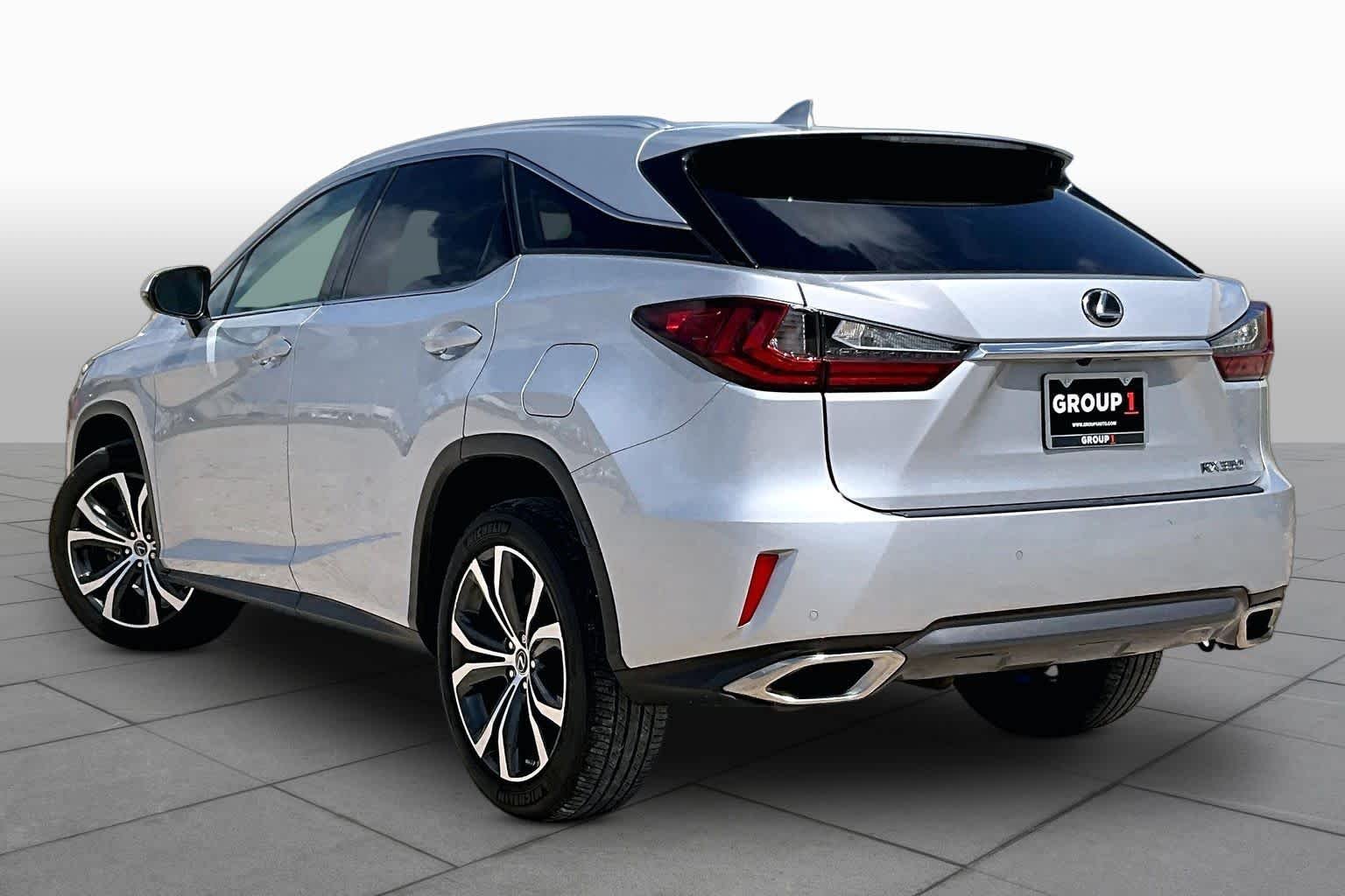 Used 2019 Silver Lining Metallic Lexus  image 10