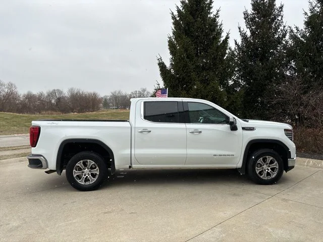 Certified Used 2024 Summit White GMC SLT image 6