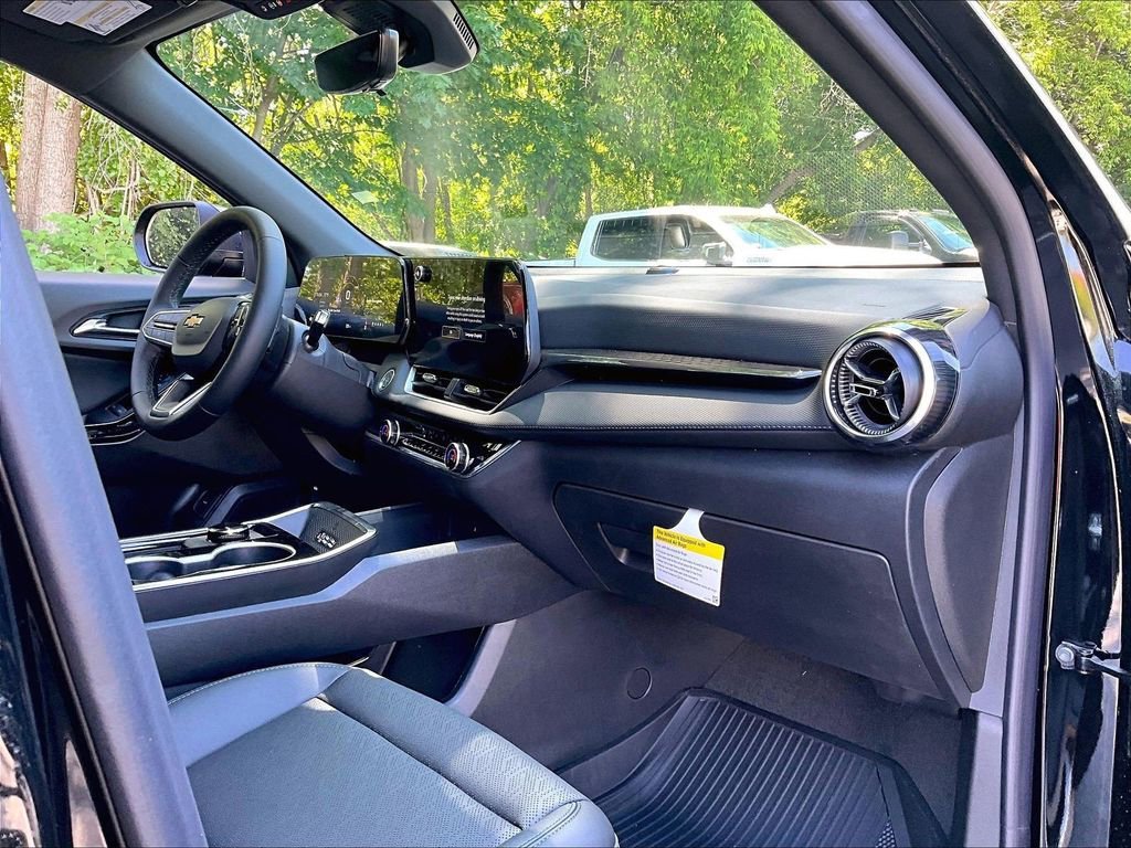 2026 Chevrolet Equinox LT - Photo 10