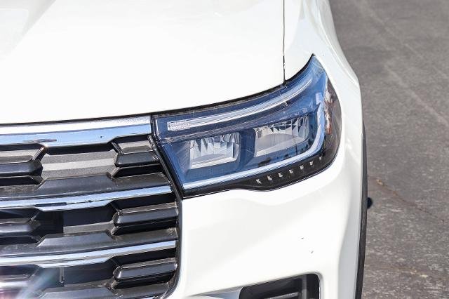 New 2026 Star White Metallic Tri-Coat Ford Active image 10