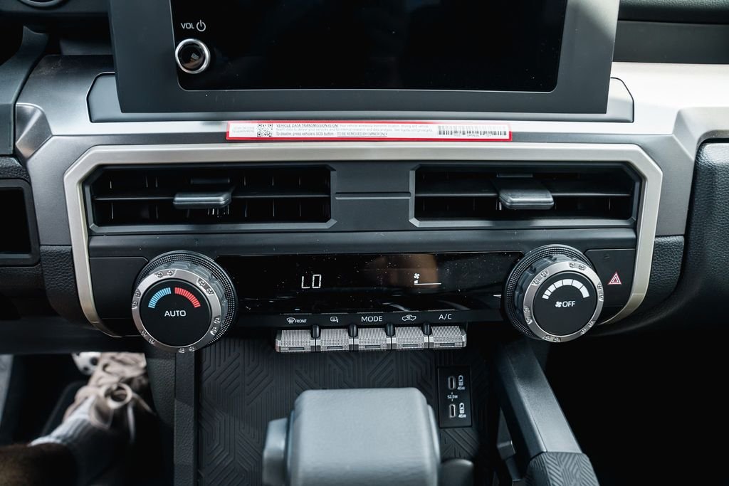 Used 2018 Magnetic Gray Metallic Toyota SR5 image 20