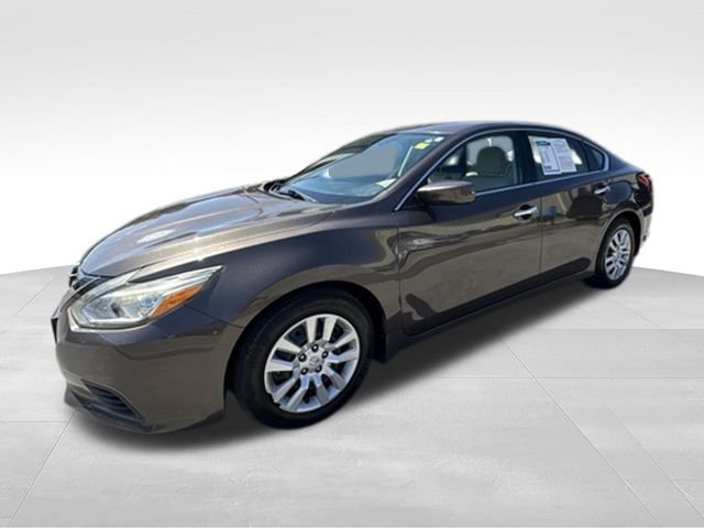 Used 2016 Gray Nissan 2.5 S image 3