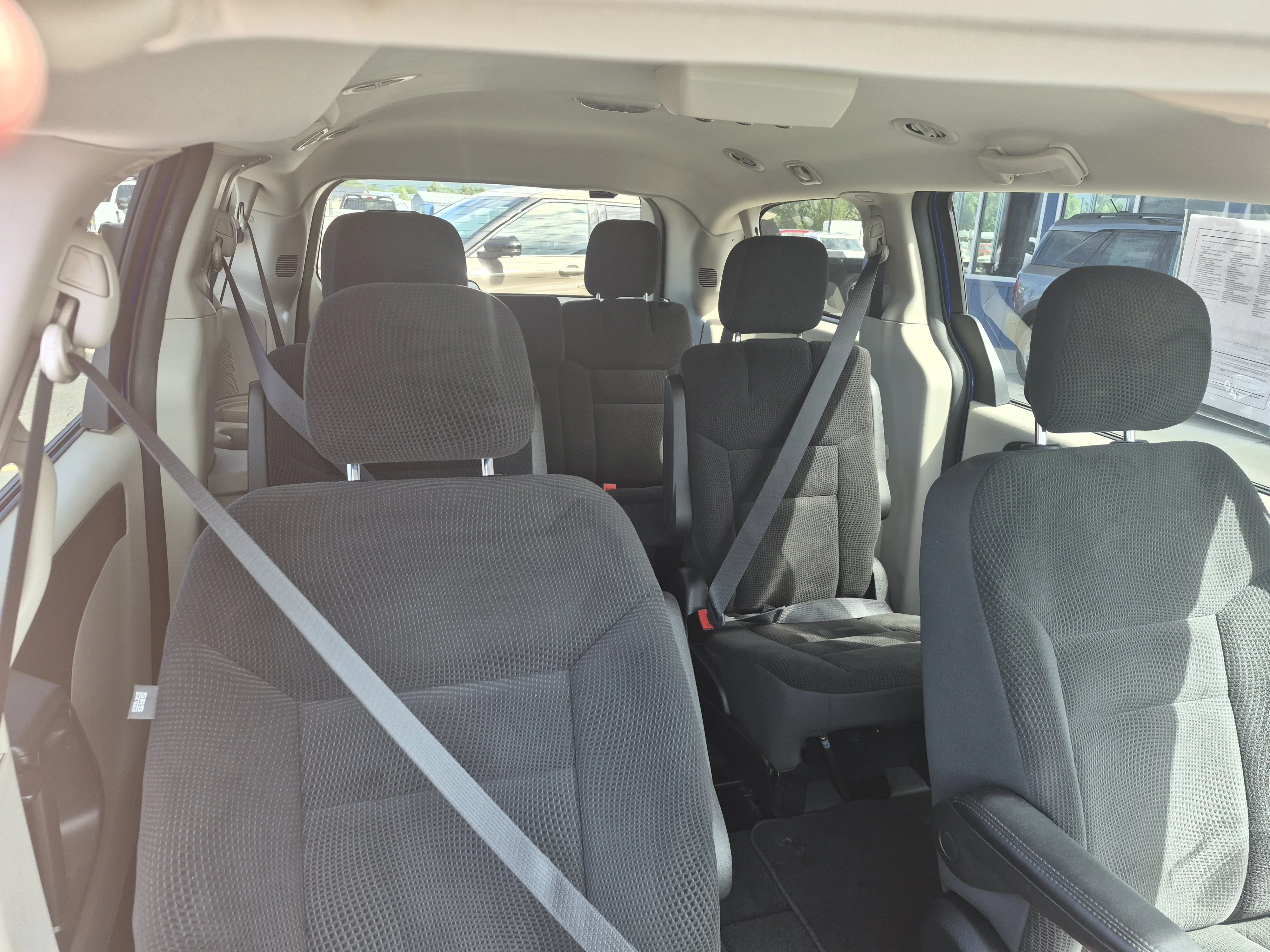 Used 2019 Blue Dodge SE image 8