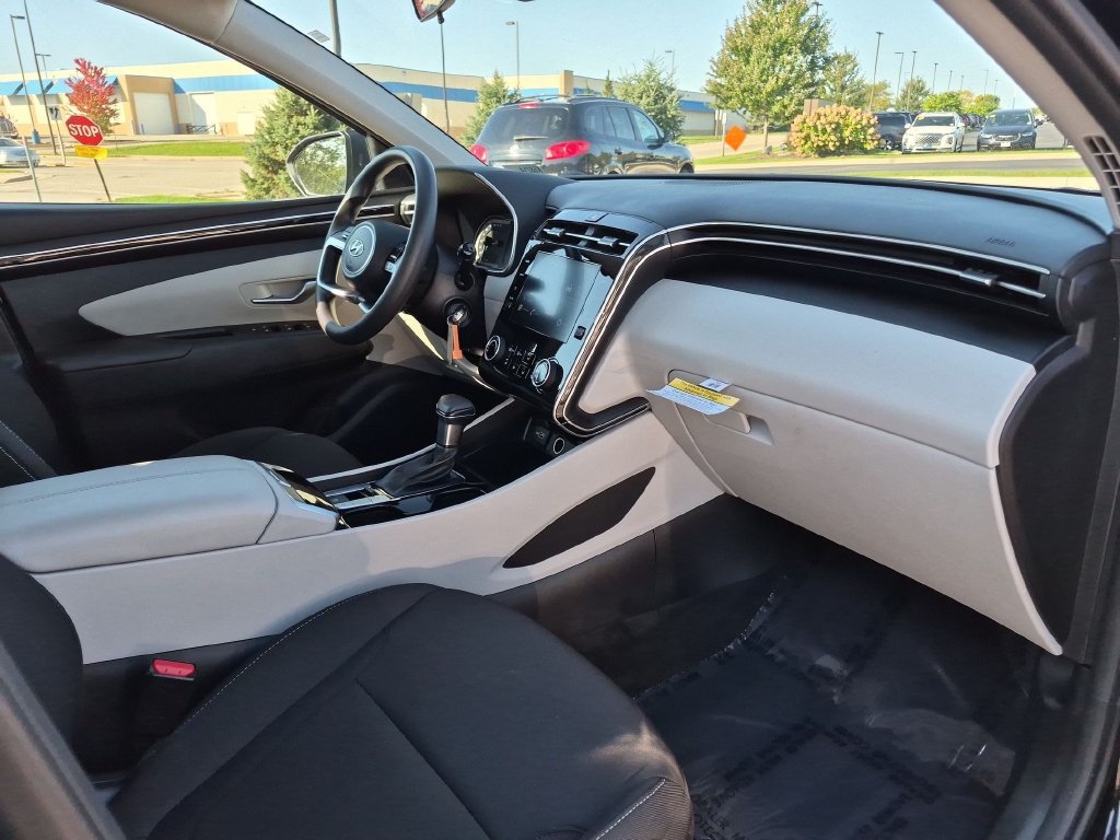 Certified Used 2024 Black Hyundai SE image 28