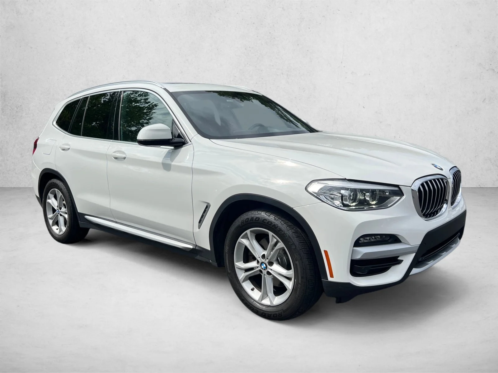 Used 2020 Alpine White BMW xDrive30i image 3
