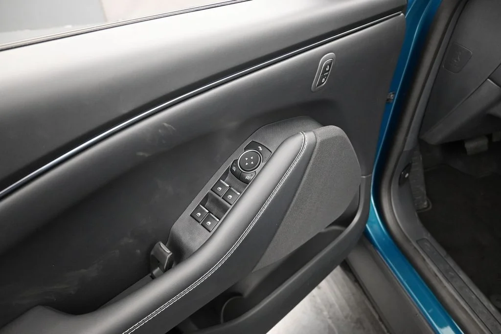 New 2026 Adriatic Blue Metallic Ford Select image 10