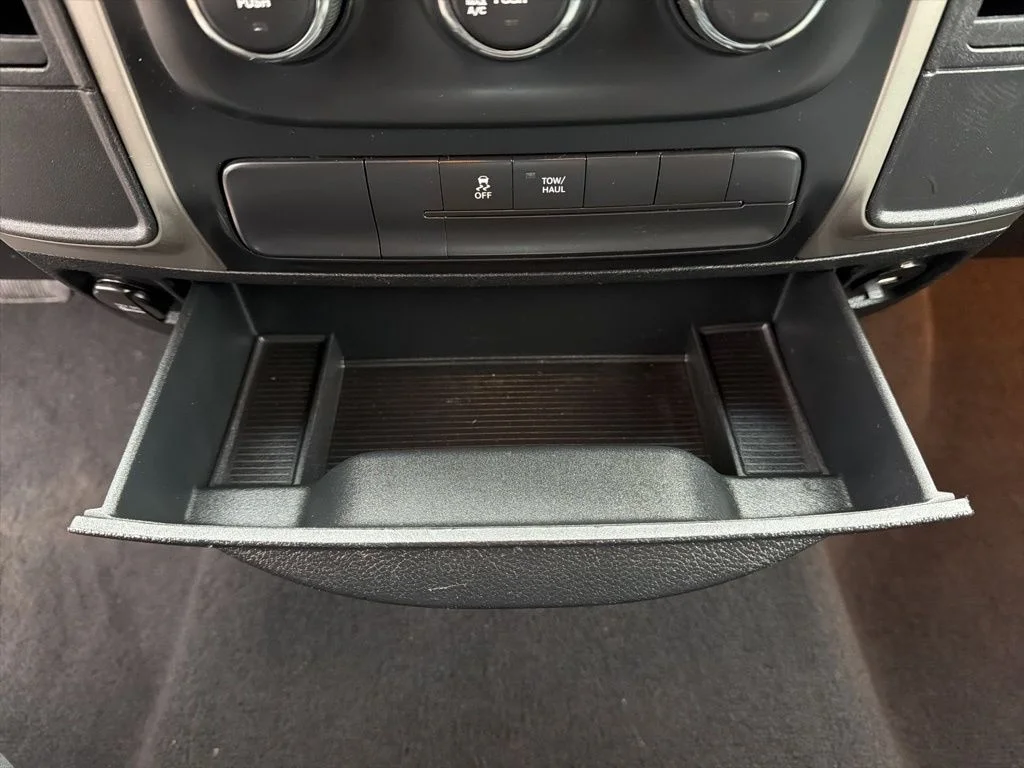 Used 2013 Blue Ram SLT image 35