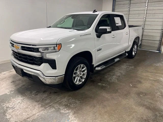 Used 2026 White Chevrolet LT image 3