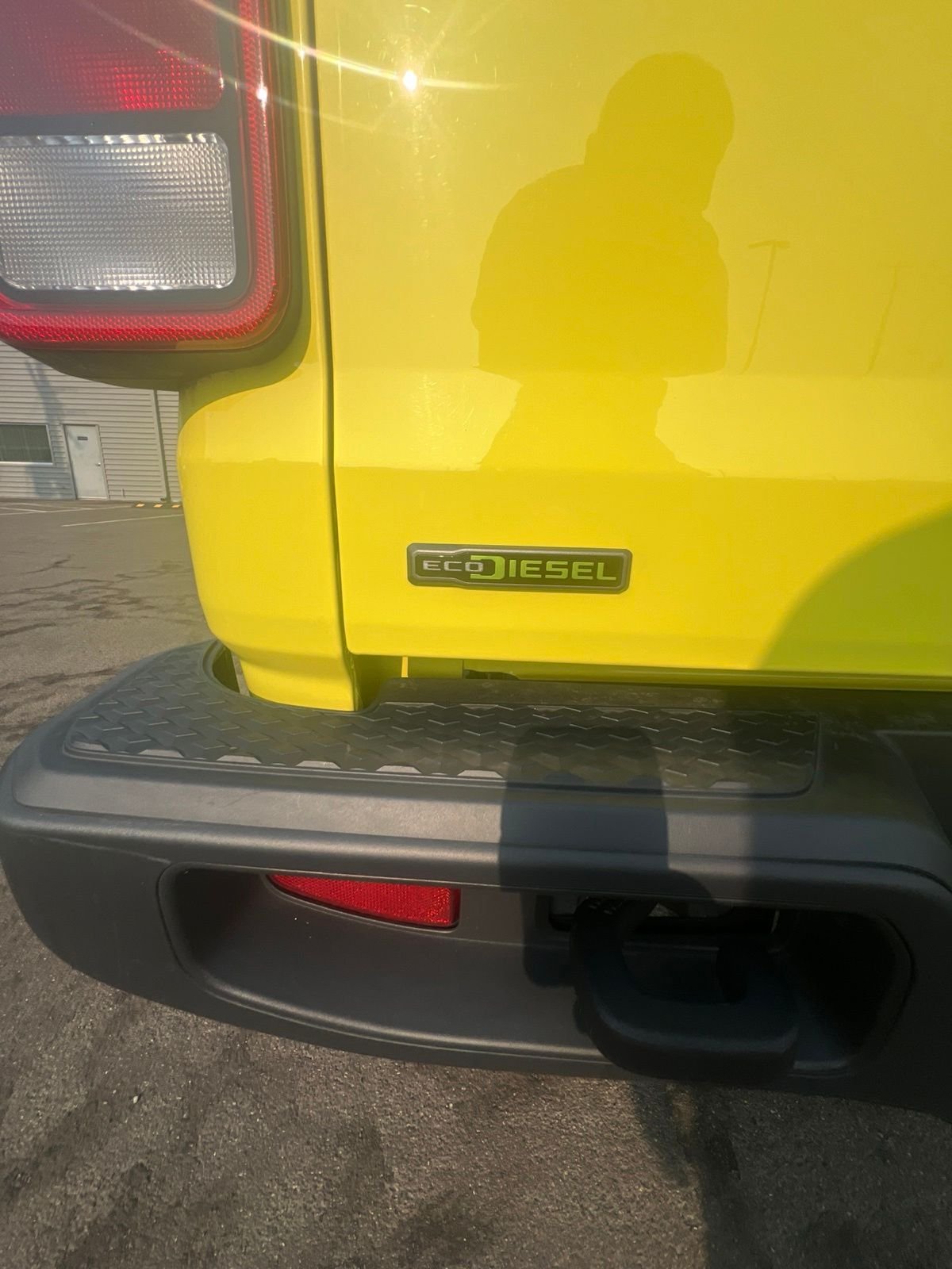 Used 2023 High Velocity Clearcoat Jeep Sport S image 4