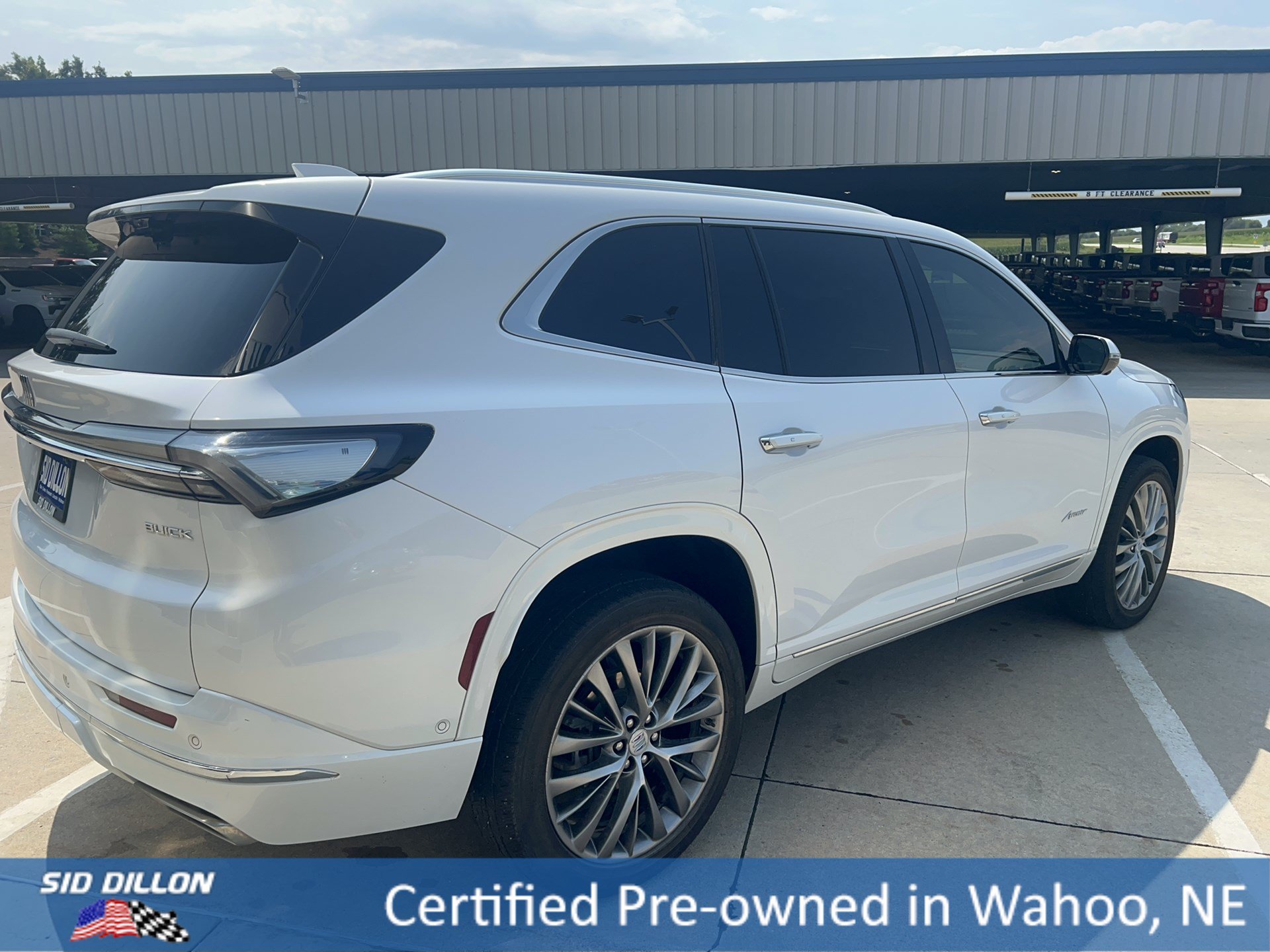 Used 2025 White Frost Tricoat Buick Avenir image 5