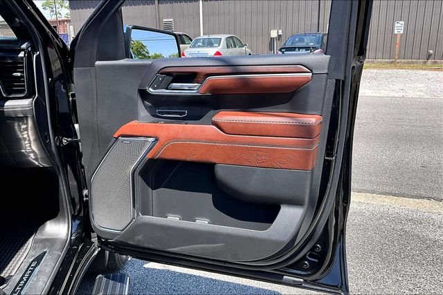 Used 2024 Black GMC Denali Ultimate image 28