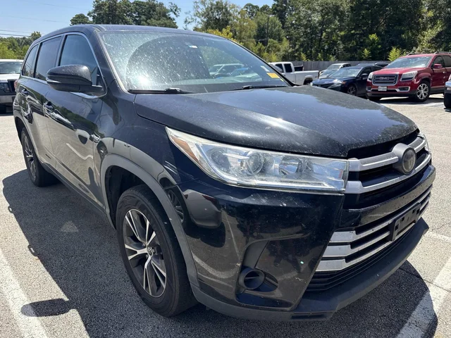Pre-Owned 2018 Toyota Highlander LE