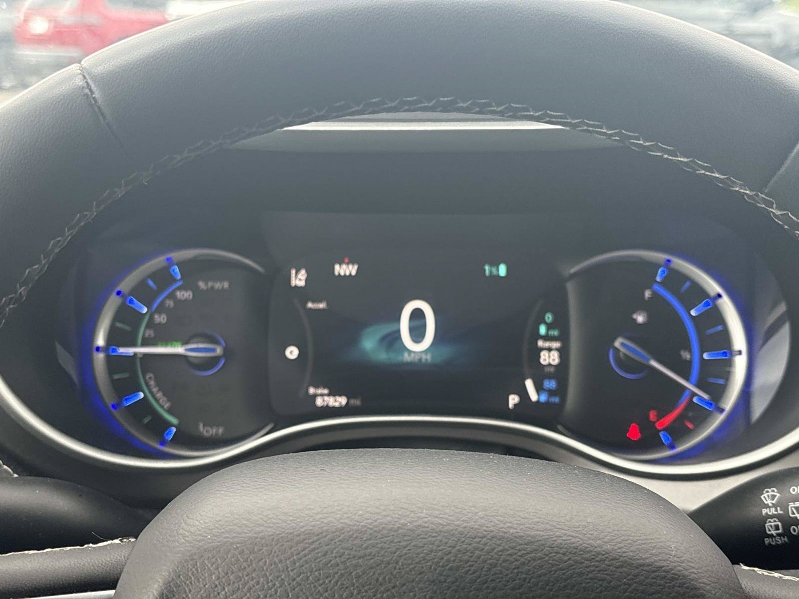 2024 Chrysler Pacifica PHEV Select - Photo 17