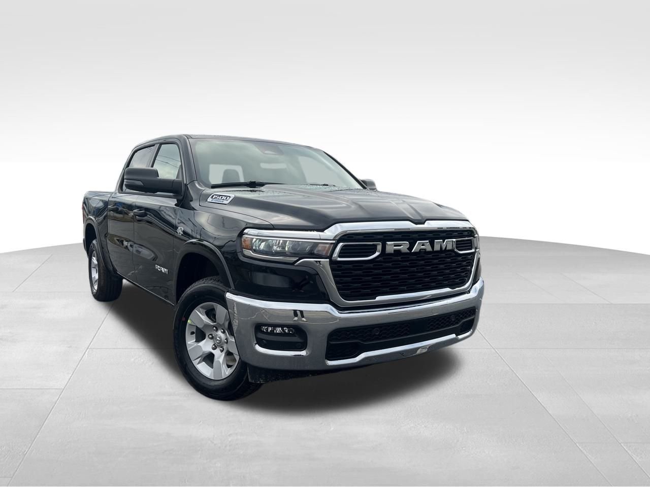 New 2026 Diamond Black Crystal Pearl-Coat Exterior Paint RAM Big Horn/Lone Star image 8