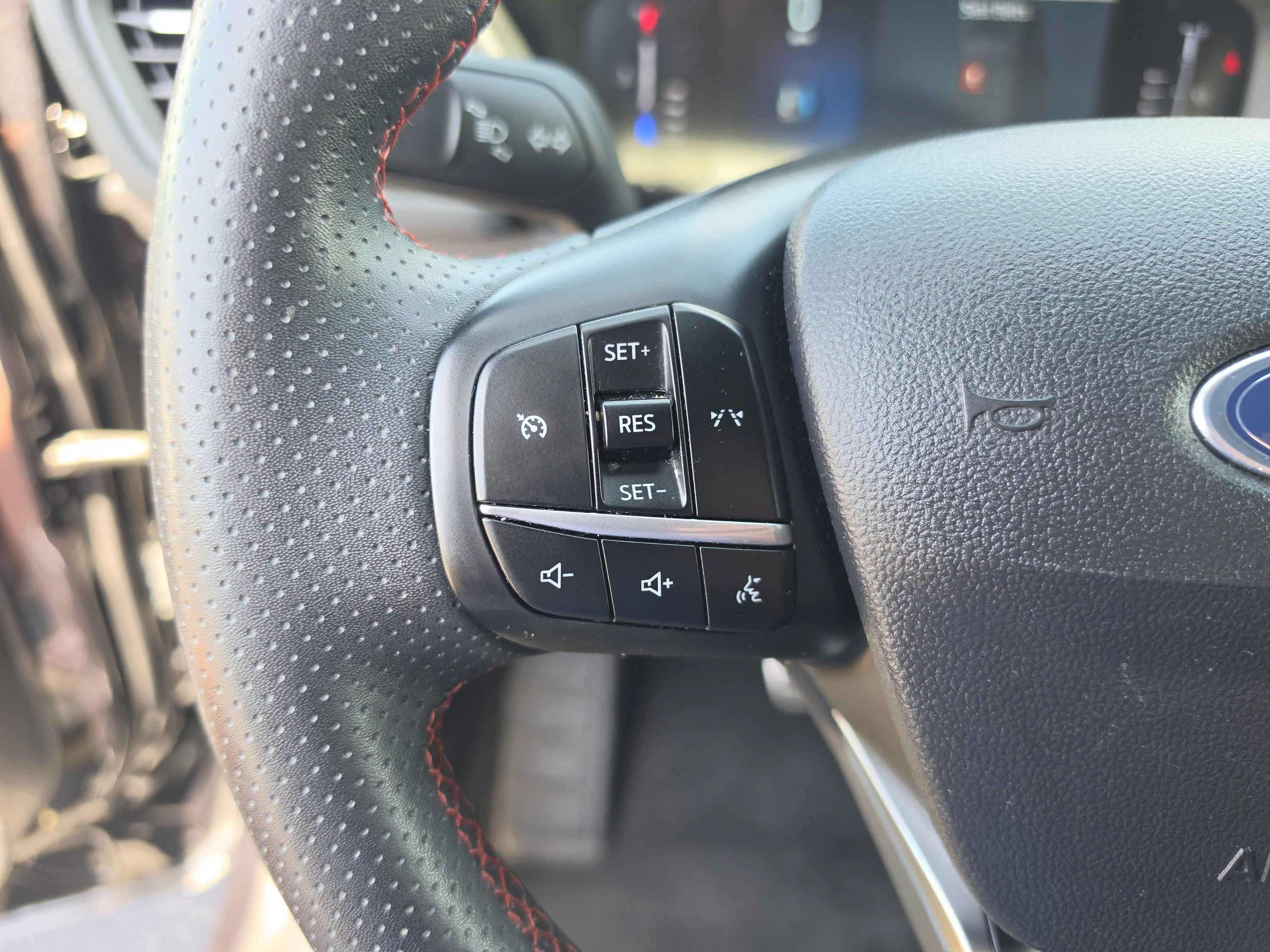 Used 2024 Black Metallic Ford ST-Line image 32