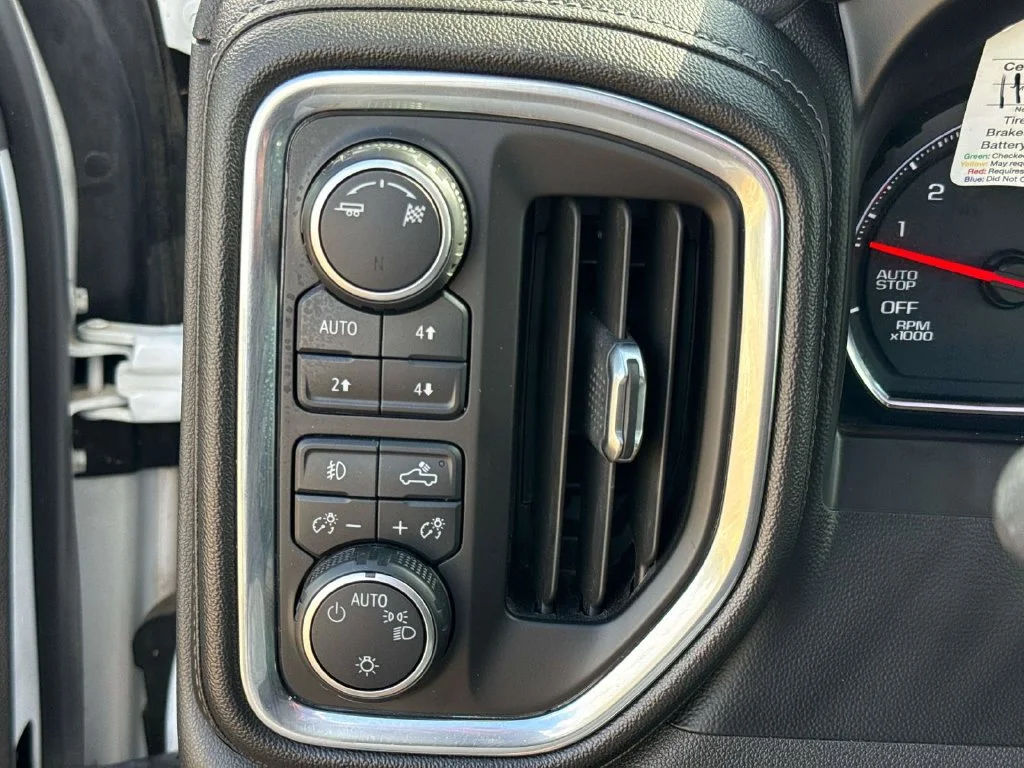 Used 2019 Beige Chevrolet RST image 33