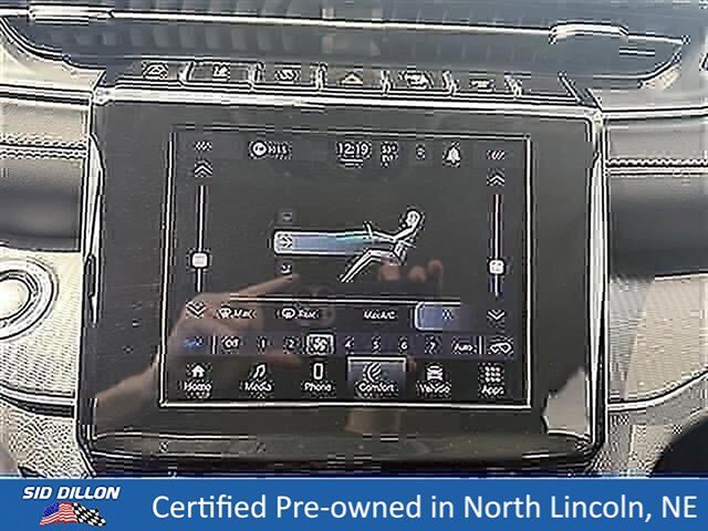 Used 2023 Diamond Black Crystal Pearlcoat Jeep Laredo image 15