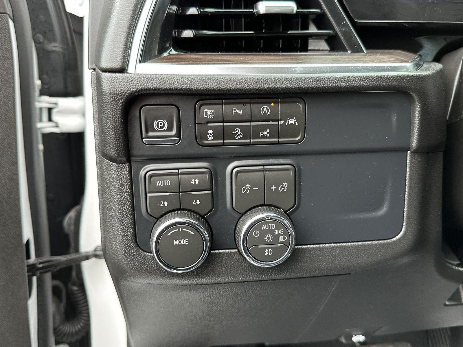 2026 Chevrolet Suburban Z71 - Photo 28