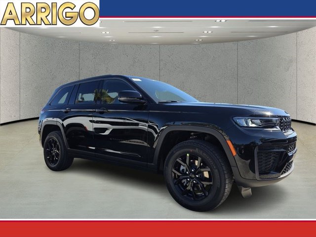 2026 Jeep Grand Cherokee Laredo Altitude