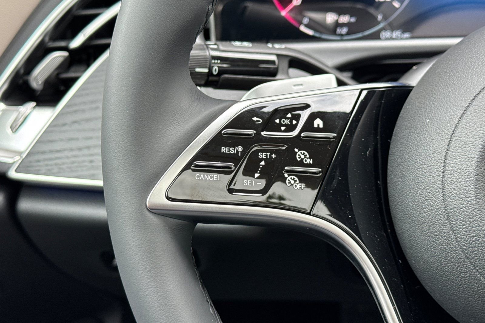 New 2026 Polar White Mercedes-Benz E 350 image 27