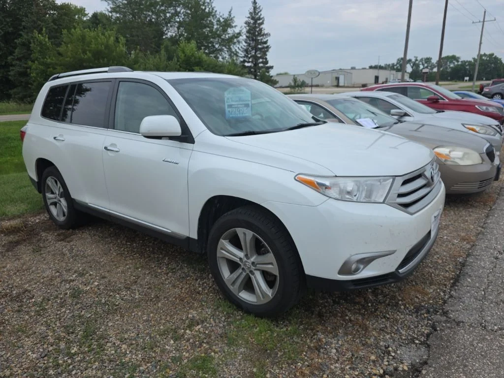 Used 2013 White Toyota Limited image 2