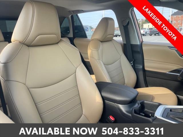 Certified Used 2025 RED MC. Toyota  image 16