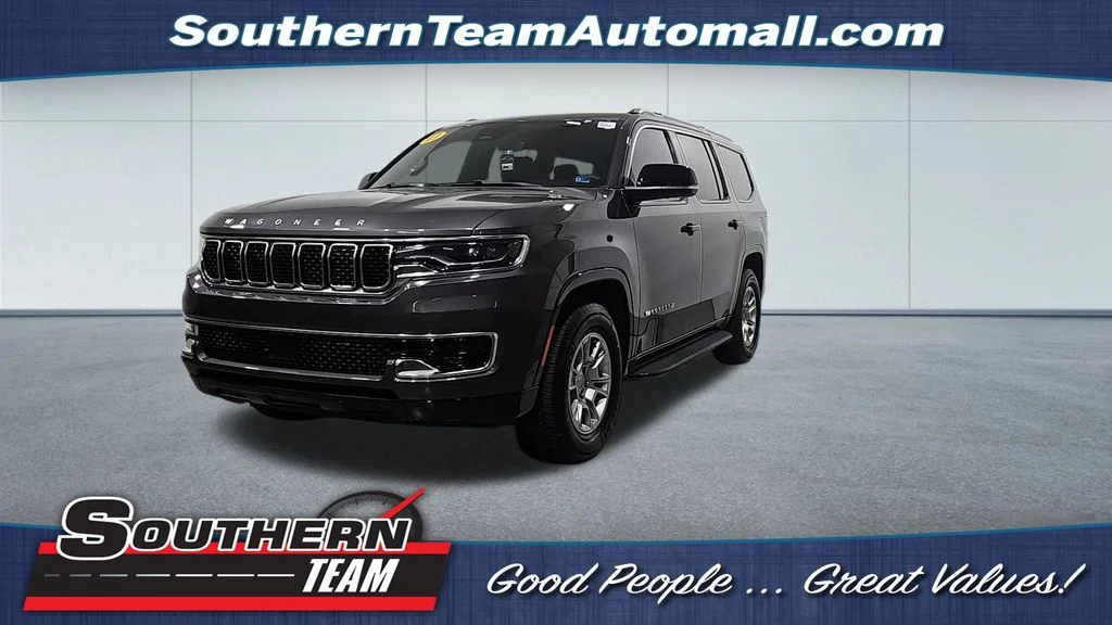 Used 2023 Gray Jeep Base image 1