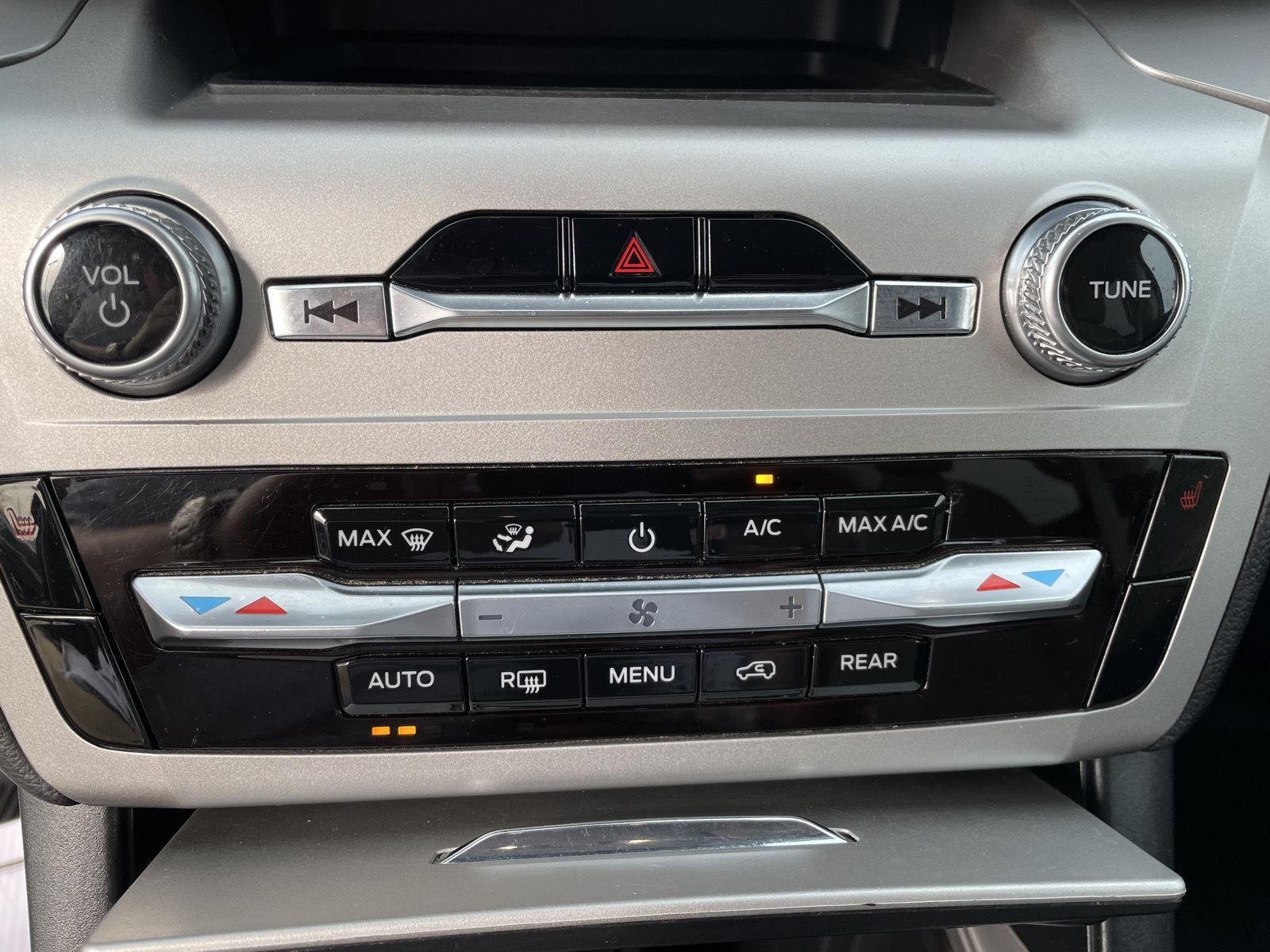 Used 2022 Iconic Silver Ford XLT image 23