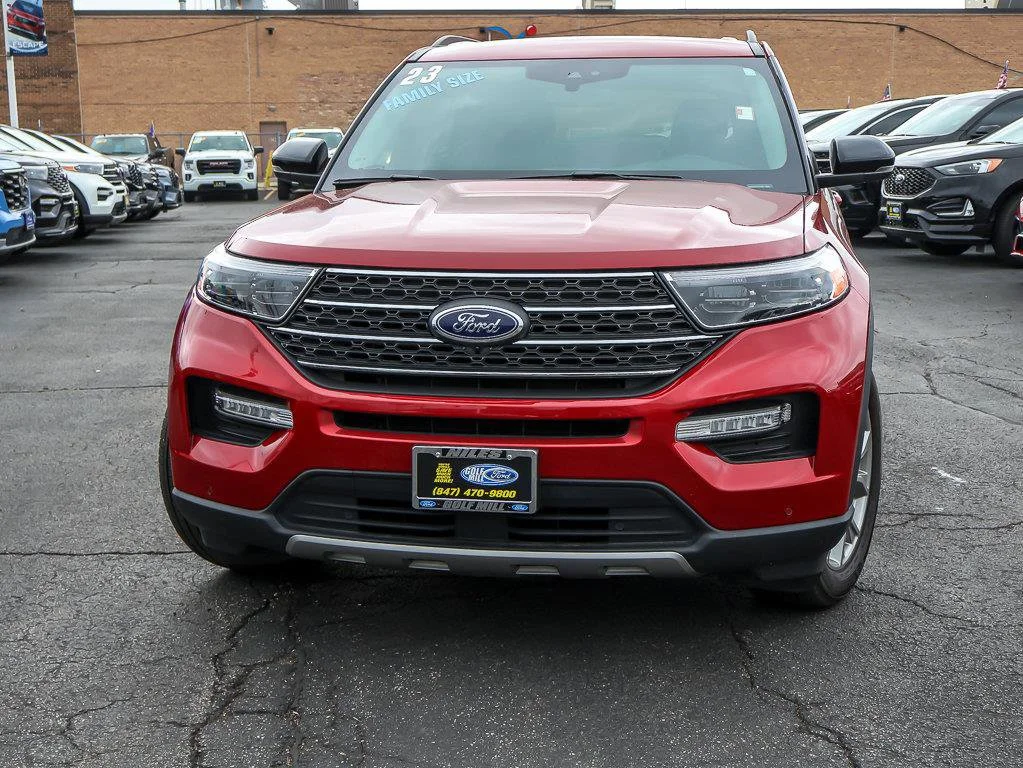 Used 2023 Red Metallic Ford XLT image 4