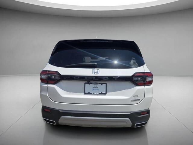 Used 2025 Platinum White Pearl Honda Touring image 4