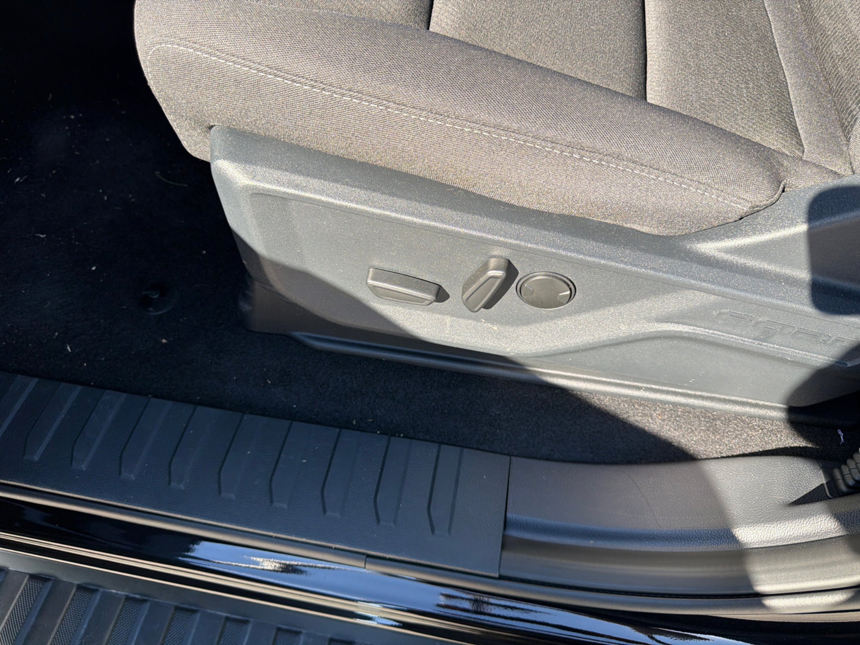 New 2026 Agate Black Metallic Ford XLT image 14