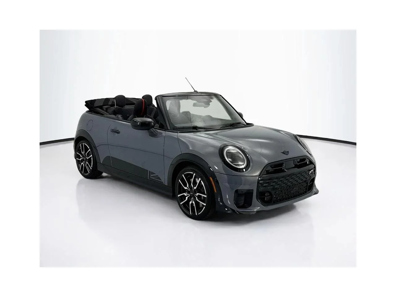 New 2026 Copper Grey Metallic MINI ICONIC image 3