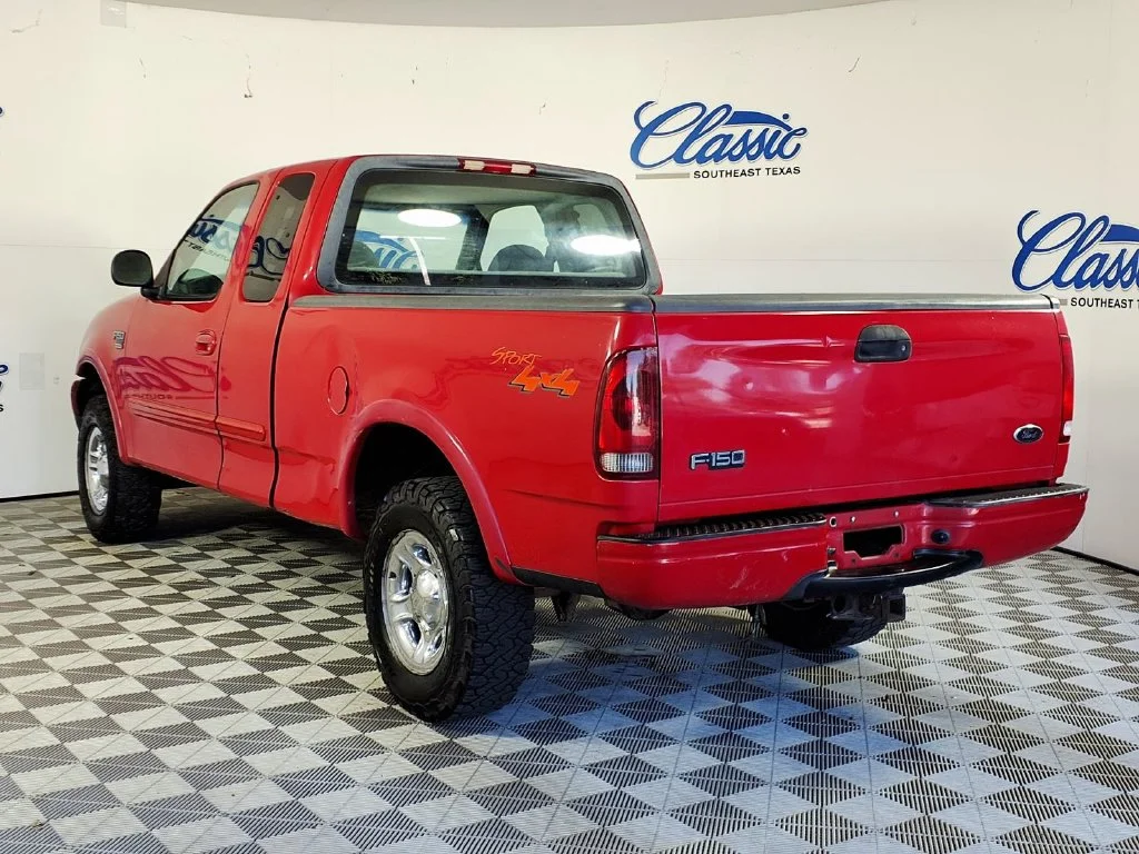 Used 1999 Ford F-150 XLT with VIN 1FTRX18W3XNC34910 for sale in Beaumont, TX