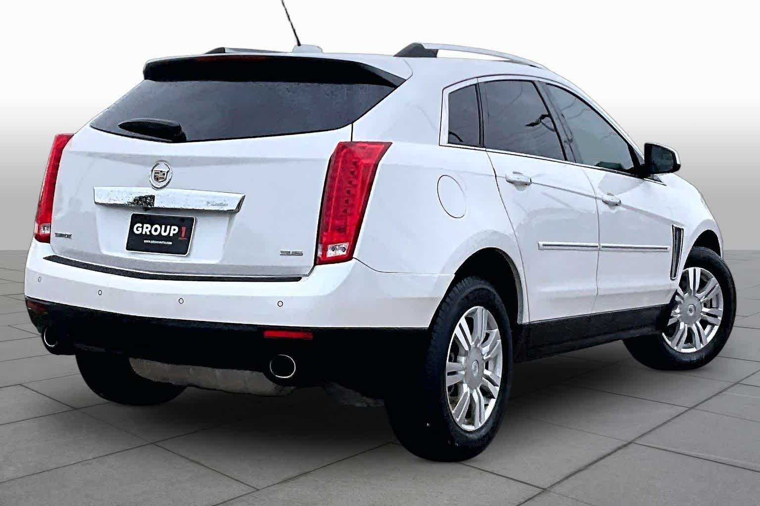 Used 2016 Platinum Ice Tricoat Cadillac Luxury Collection image 13