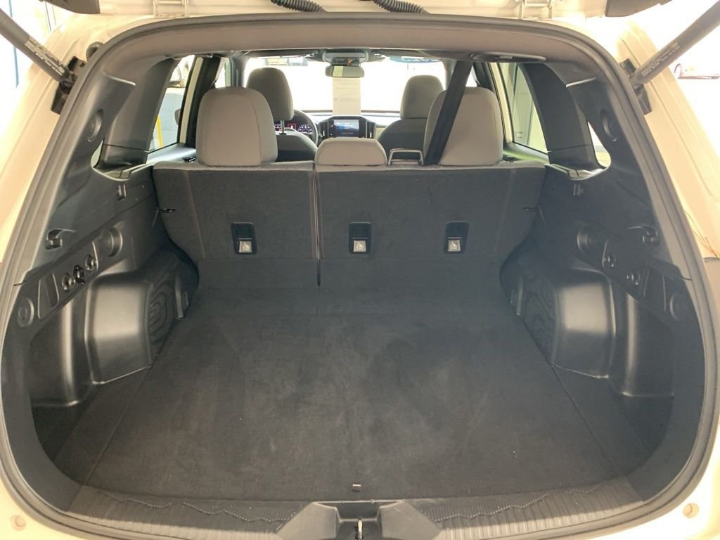 2025 Subaru Forester Premium - Photo 15