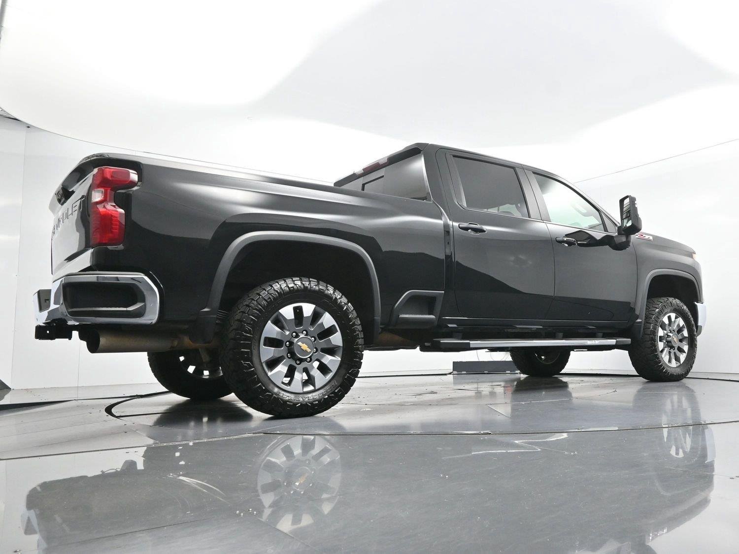 Used 2024 Black Chevrolet LT image 53