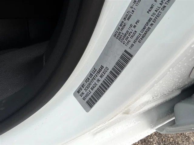 New 2026 Bright White Clear-Coat Exterior Paint RAM Big Horn image 20