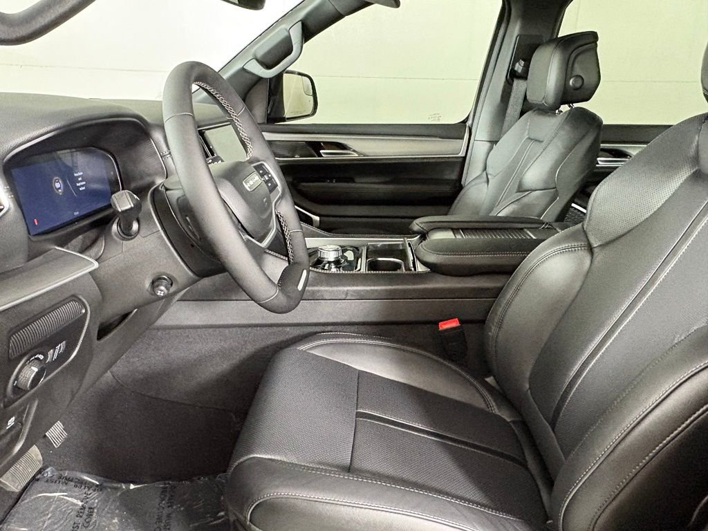 New 2026 Fathom Blue Pearl-Coat Exterior Paint Jeep Limited Altitude image 22