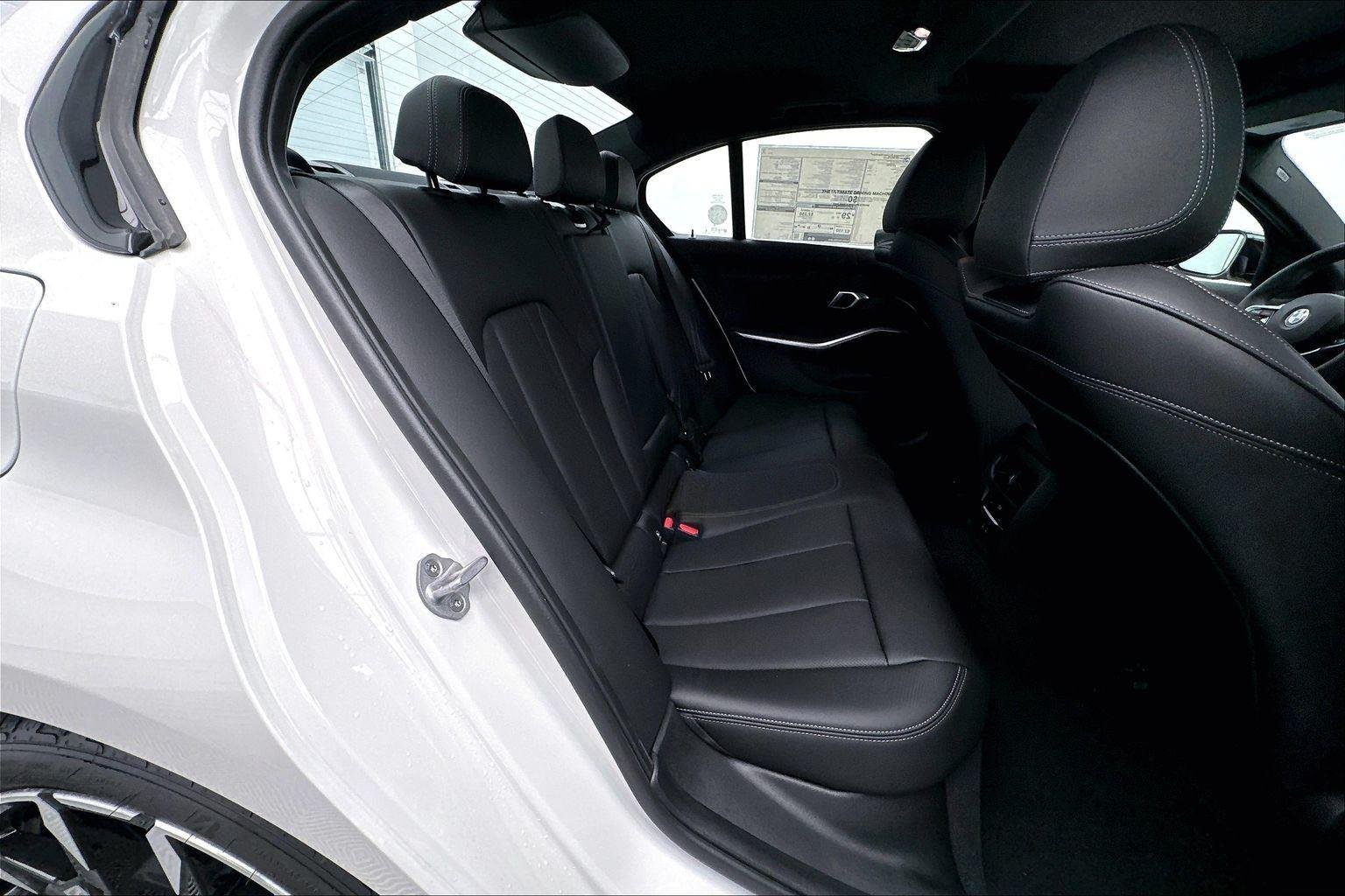 New 2026 Alpine White BMW 330i NA xDrive image 31