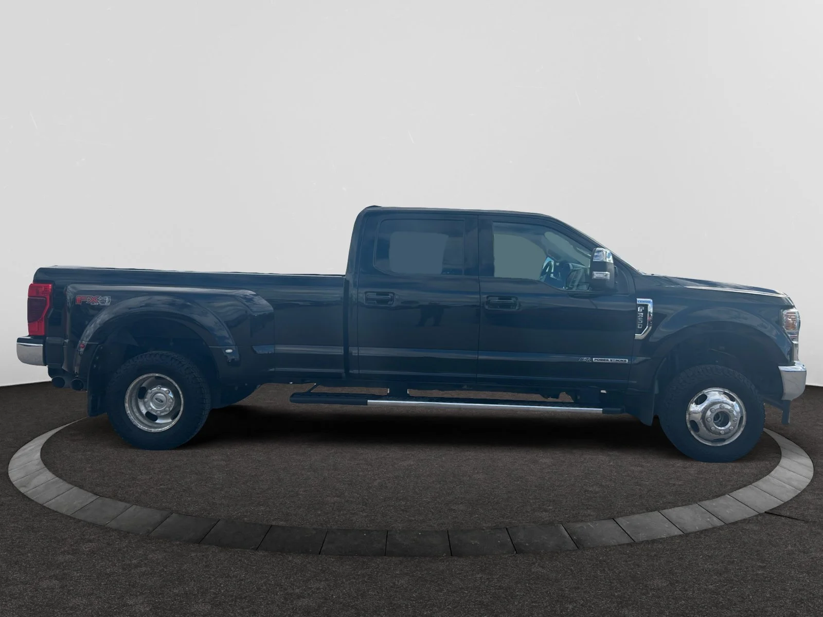 Used 2020 BLACK Ford LARIAT Dually Low Kms image 6
