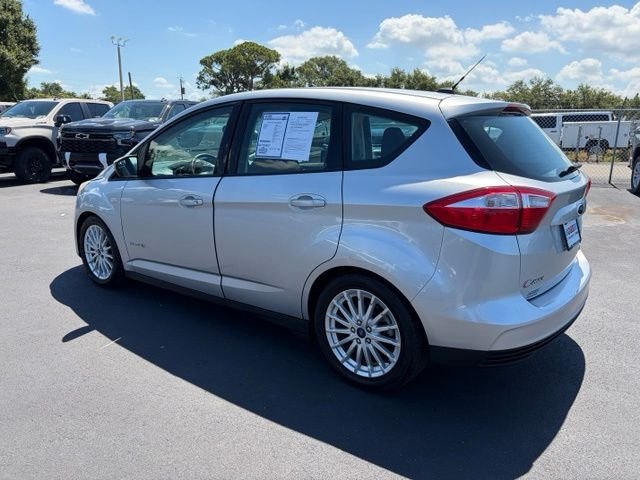 Used 2016 Silver Ford SE image 4