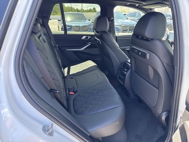 New 2026 Mineral White Metallic BMW sDrive40i image 11