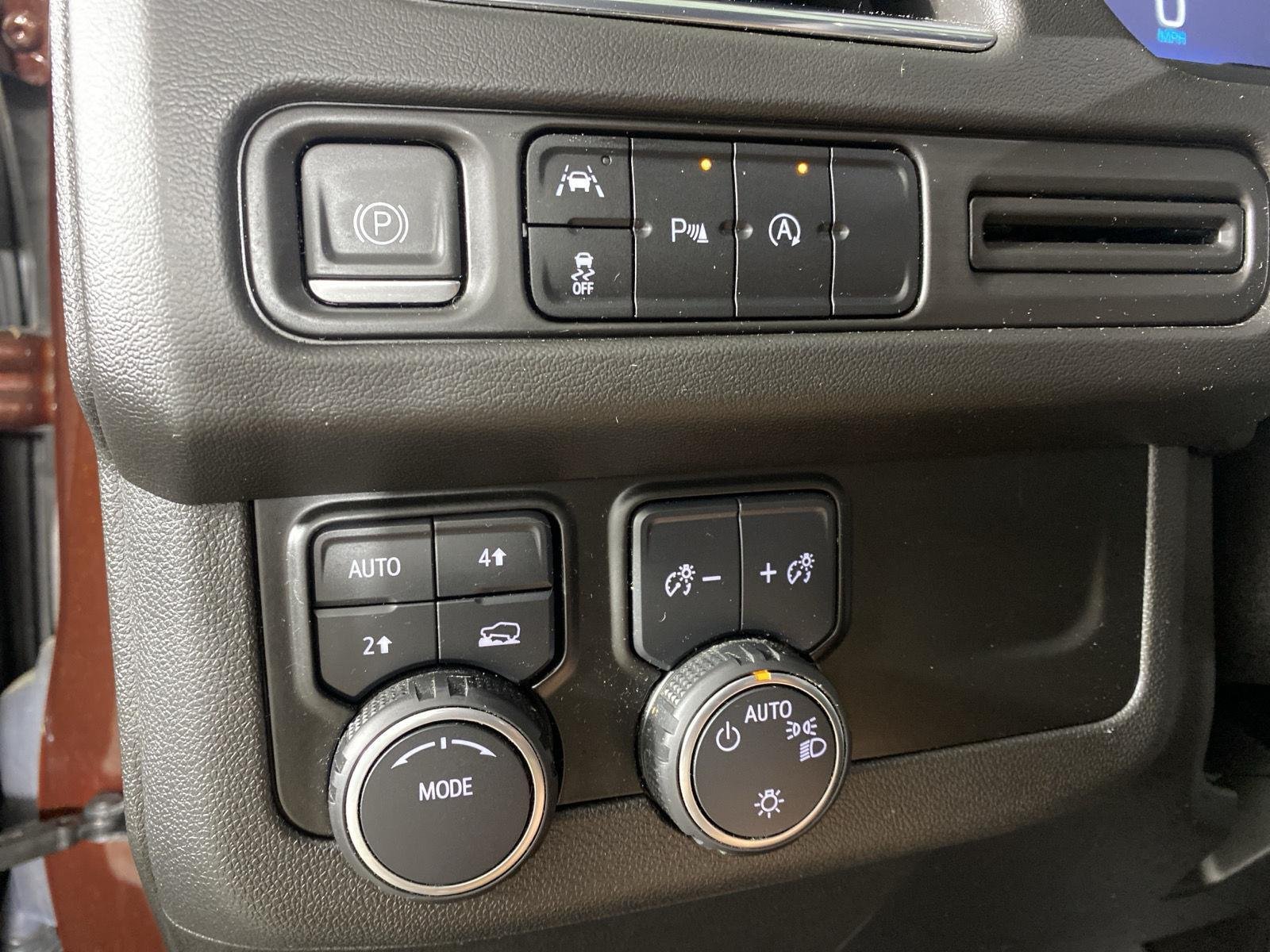 Used 2023 Auburn Metallic Chevrolet LT image 13