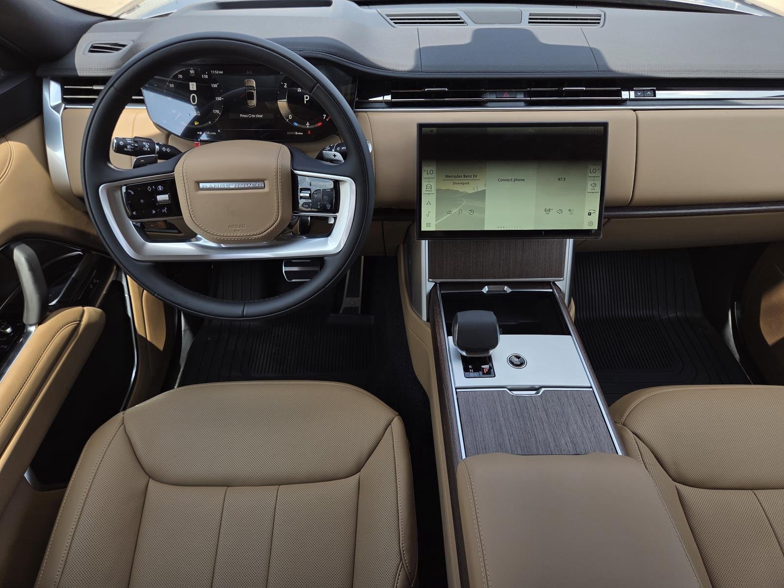 New 2026 Eiger Grey Land Rover SE image 14