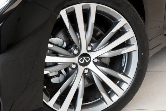 Used 2023 Black INFINITI SENSORY image 2