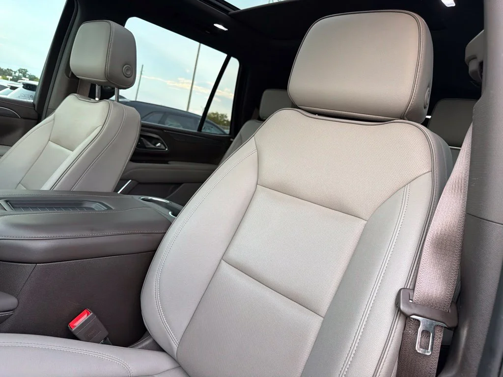 2023 GMC Yukon SLT - Photo 17