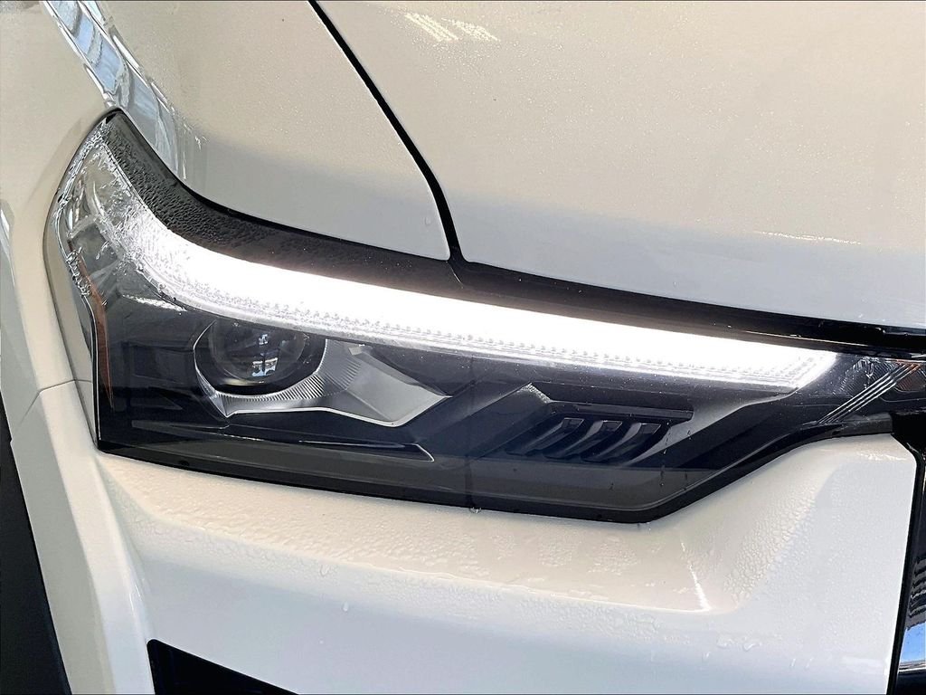 Used 2023 White Chevrolet ZR2 image 32
