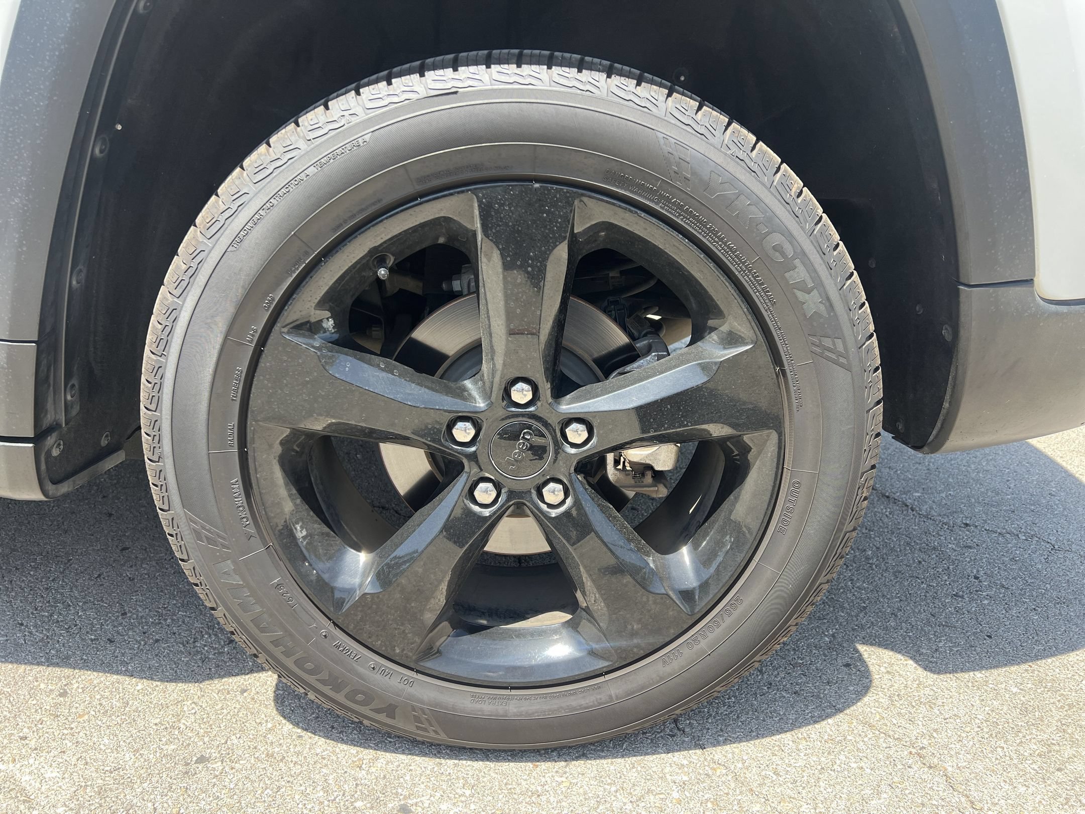 Used 2023 Bright White Clearcoat Jeep Altitude image 8