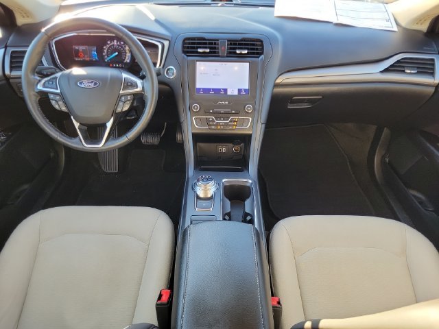 Used 2020 Black Metallic Ford SE image 28