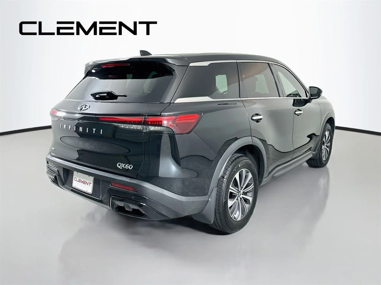 Used 2022 Mineral Black INFINITI PURE image 7